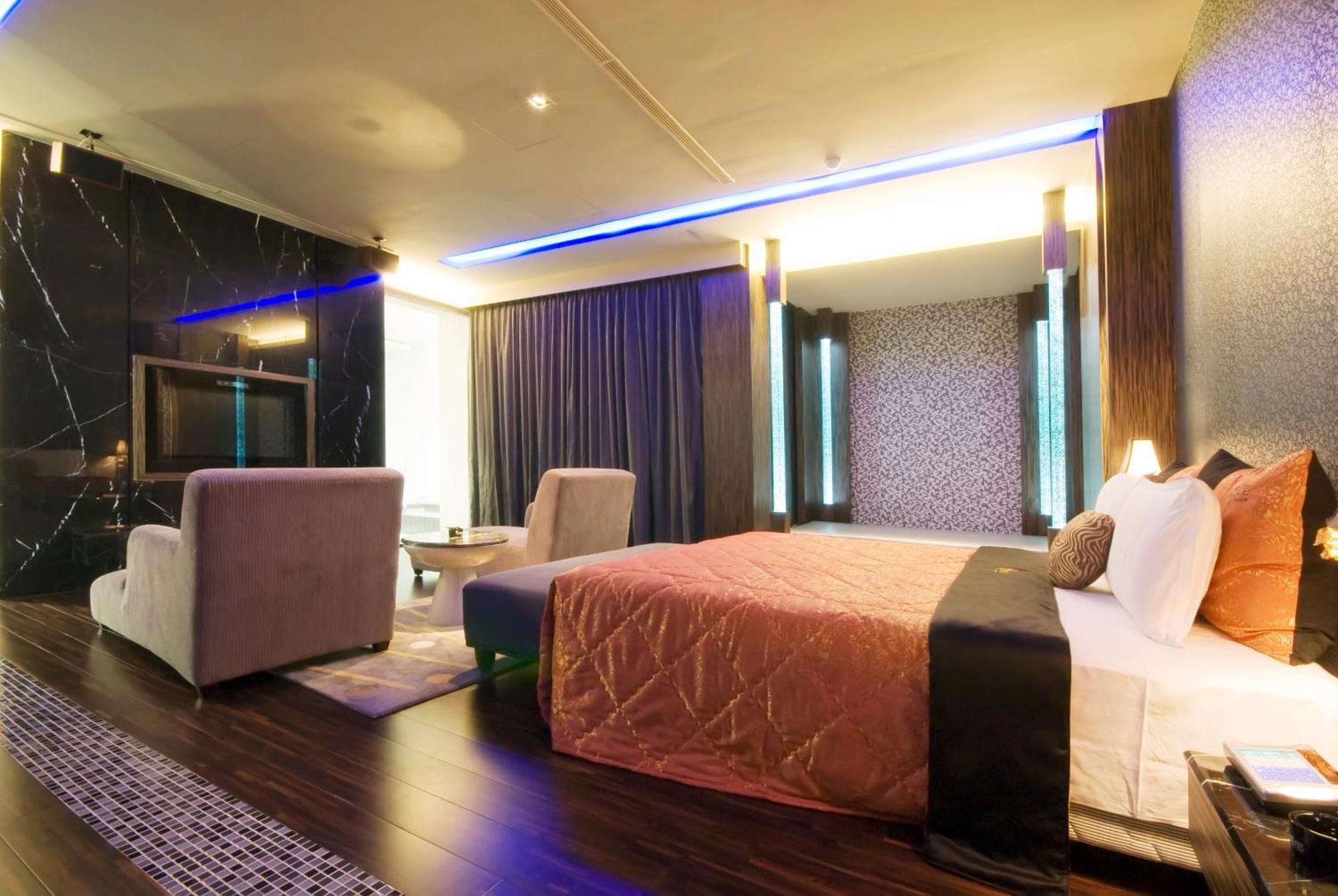 Harport Motel Kaohsiung Exterior photo